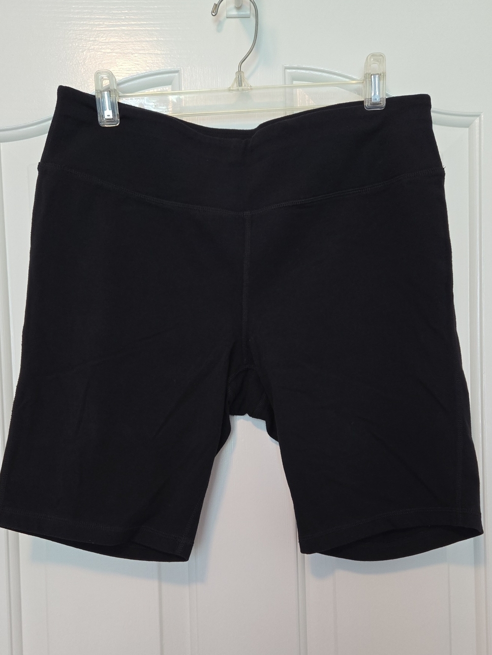 Xersion Black Mid‑Thigh Bike Shorts • Women’s OX • High‑Rise